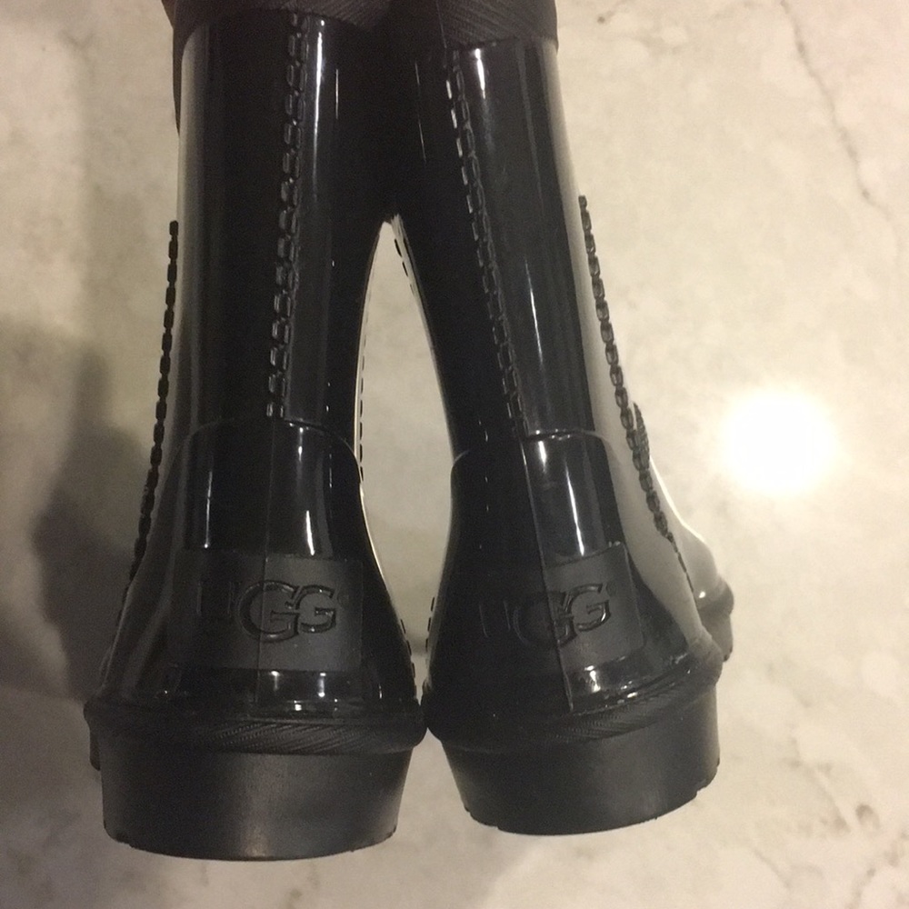 Ugg rainboots
